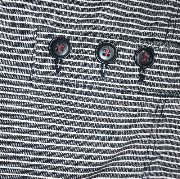 Woman size 8 in blue and white striped crop pants. Made by George and Martha - Picture 5 of 5